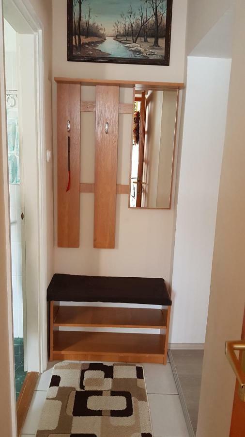 באלאטונפורד Tini Apartman מראה חיצוני תמונה