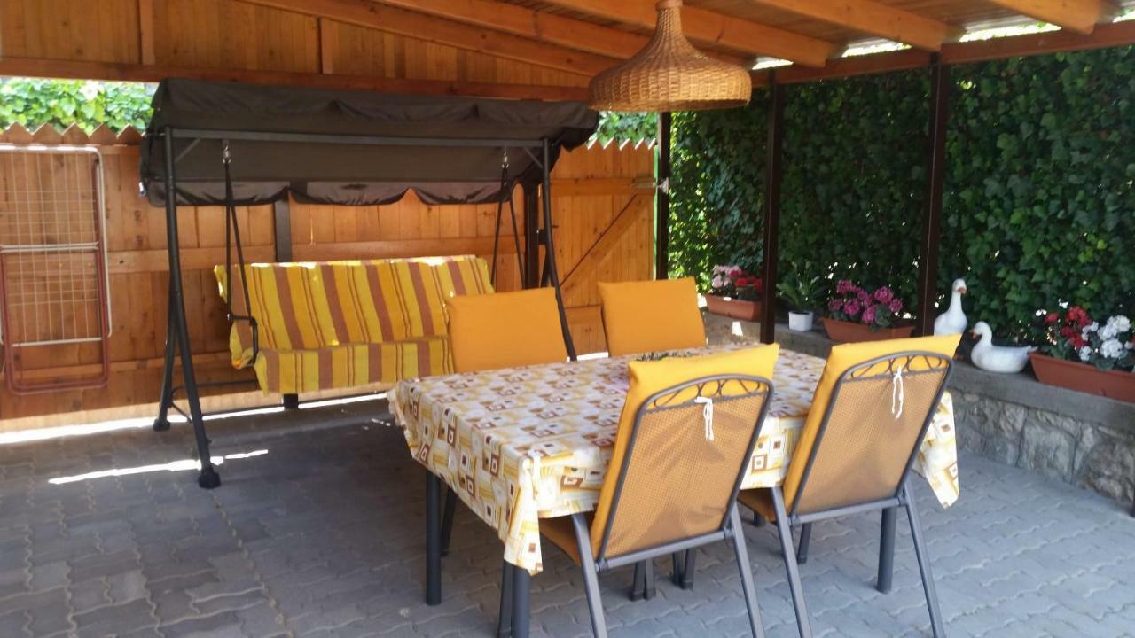 באלאטונפורד Tini Apartman מראה חיצוני תמונה